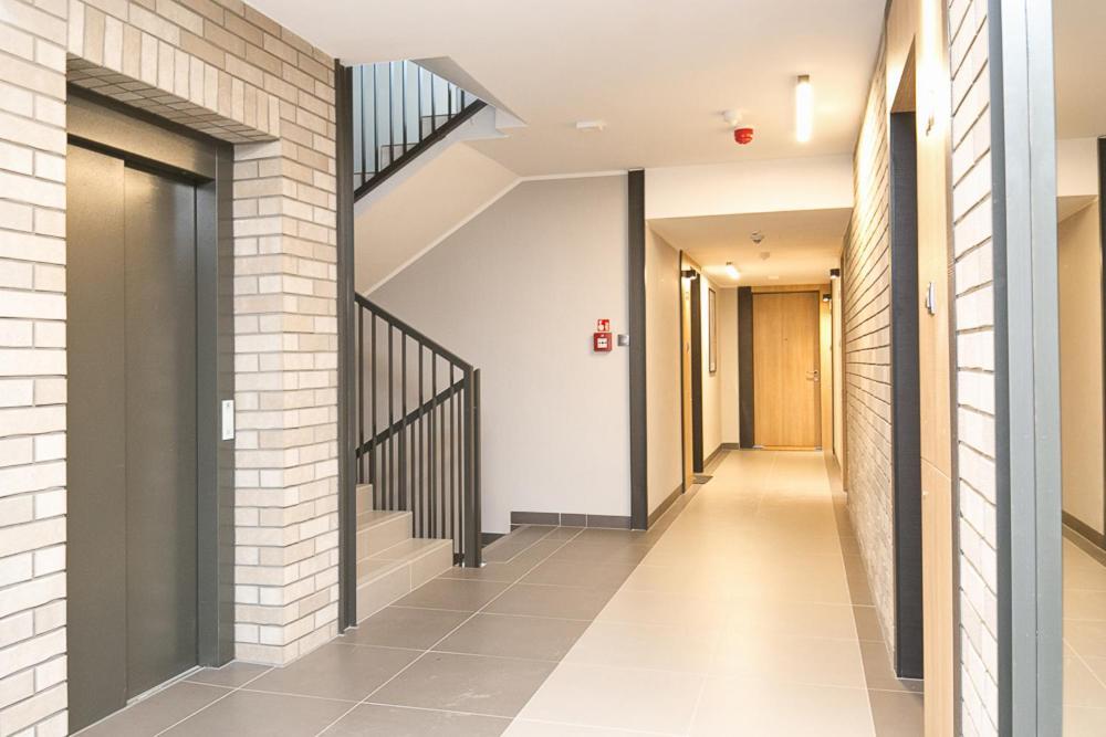 Apartamento Apartament Black Zajezdnia Wrzeszcz Gdansk Exterior foto